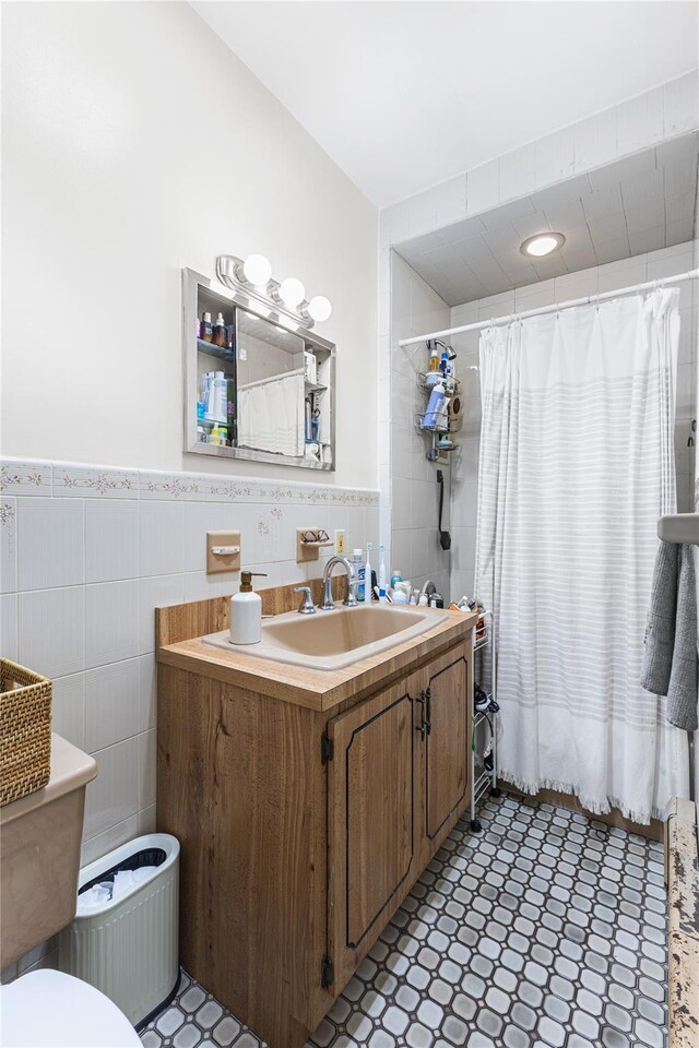 5834 Catalpa Ave, Ridgewood, NY 11385 - photo 27