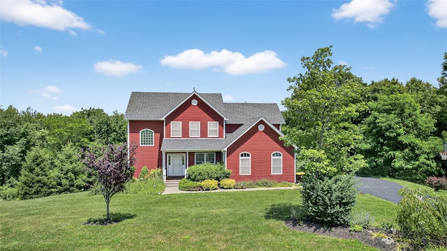 2 Primrose Ln, Chester, NY 10918 - traditional-style home with a front lawn and roof with shingles