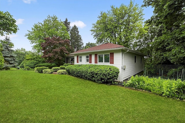 25 Tappan Ter, Briarcliff Manor, NY 10510 - view of front facade with a front yard