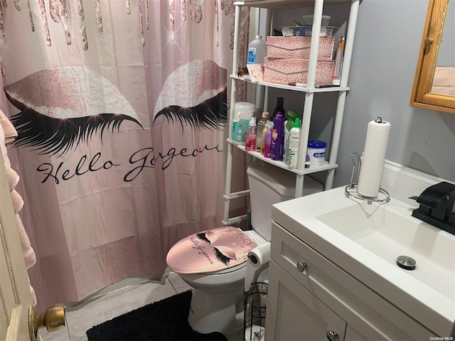 50 Oakland Dr, Riverhead, NY 11901 - bathroom featuring vanity and curtained shower