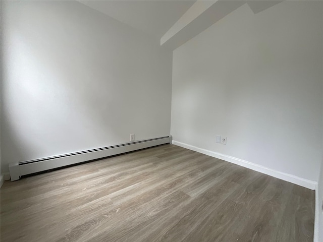 308 E Ave, Riverhead, NY 11901 - photo 4