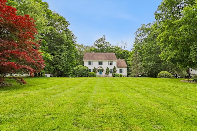 10 Jennifer Ln, Carmel, NY 10512 - view of front of property with a front yard
