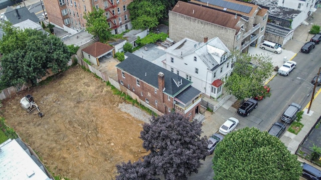 679 E 221st St, Bronx, NY 10467 - drone / aerial view