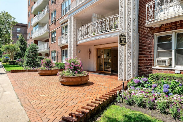 69-10 108th St Unit 1N, Forest Hills, NY 11375 - view of patio / terrace