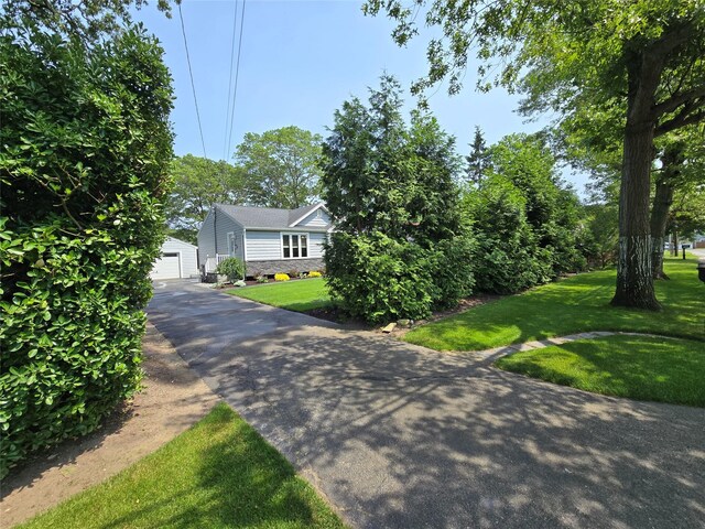 613 Blue Point Rd, Holtsville, NY 11742 - photo 24