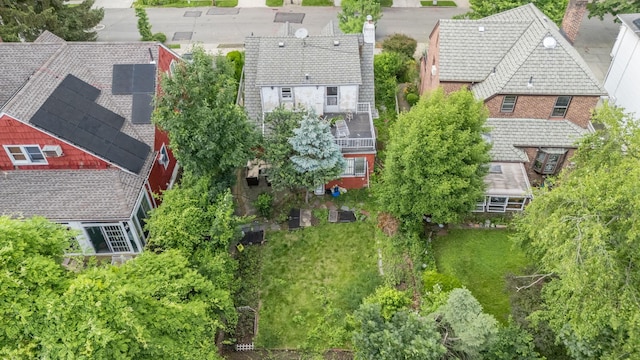 85-24 Eton St, Jamaica Estates, NY 11432 - photo 4