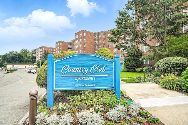 1255 N Ave Unit 2F, New Rochelle, NY 10804 - community / neighborhood sign with uncovered parking