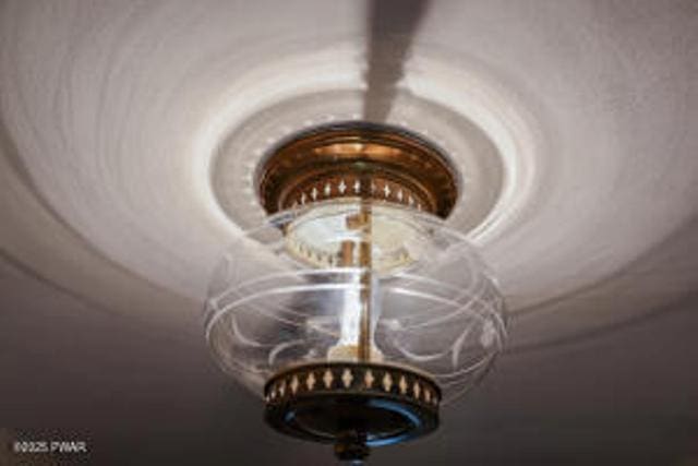 312 E Ann St, Milford, PA 18337 - detailed view