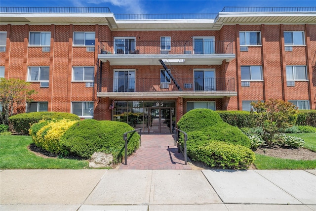 85 S Centre Ave Unit A17, Rockville Centre, NY 11570 - view of apartment building / complex
