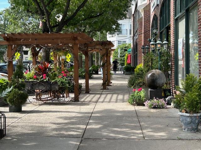 56 Pondfield Rd W Unit 4A, Bronxville, NY 10708 - view of property's community with a pergola