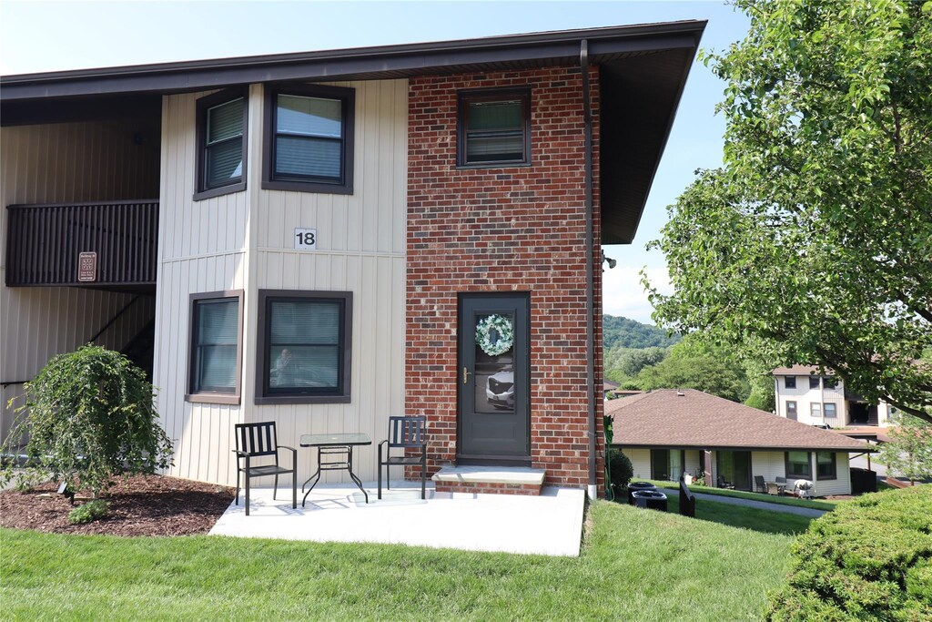 18 Hastings Ct Unit E, Yorktown Heights, NY 10598 - photo 1