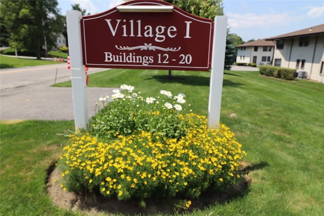 18 Hastings Ct Unit E, Yorktown Heights, NY 10598 - community / neighborhood sign featuring a lawn