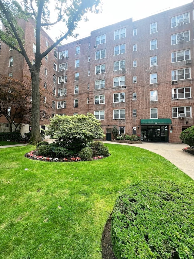 2710 Parsons Unit 2F, Flushing, NY 11354 - photo 1