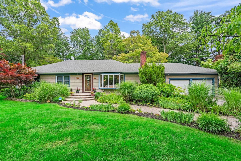 3 Holst Dr, Huntington, NY 11743 - photo 1