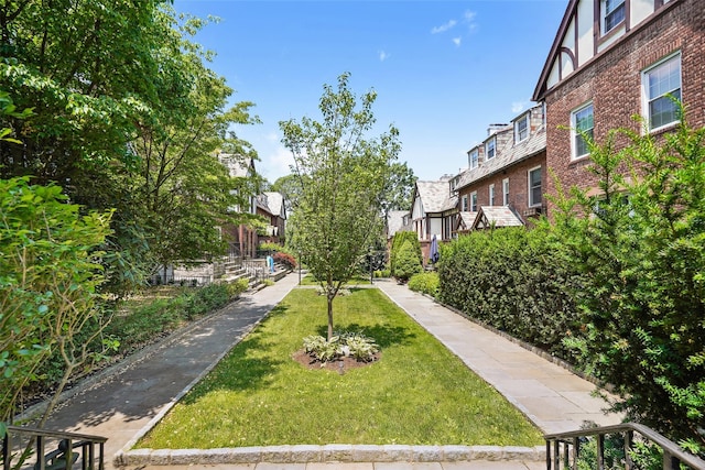 9 Bacon Ct, Bronxville, NY 10708 - view of home's community featuring a residential view and a yard