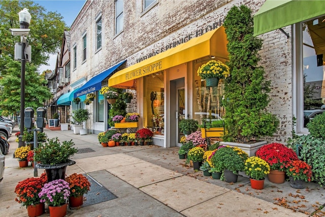 9 Bacon Ct, Bronxville, NY 10708 - view of building exterior
