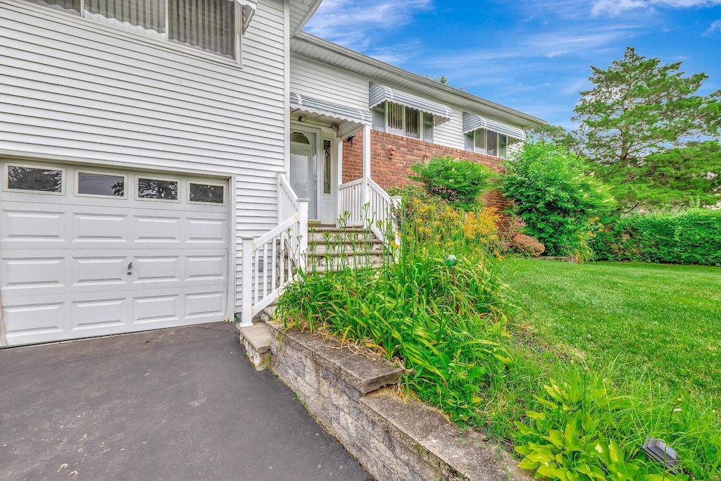 399 Hubbs Ave, Hauppauge, NY 11788 - photo 1