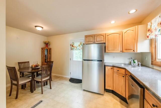 46 Van Wyck Dr, Poughkeepsie, NY 12601 - photo 9
