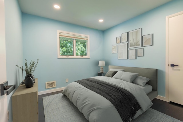 29 Meadow Ln, Chappaqua, NY 10514 - bedroom featuring recessed lighting and dark wood finished floors