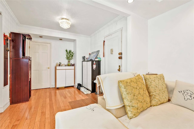 141-15 28th Ave Unit 1G, Flushing, NY 11354 - foyer featuring light wood finished floors and crown molding