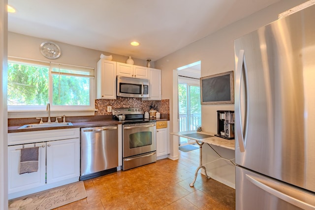 27 Berkeley Ave, Selden, NY 11784 - photo 5