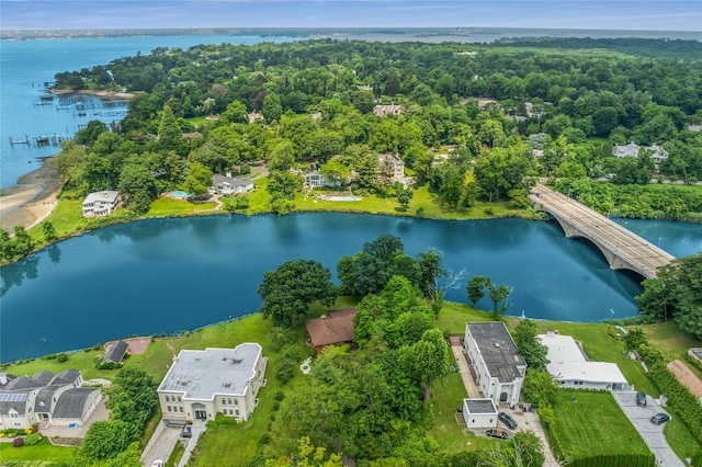 230 Gristmill Ln, Saddle Rock, NY 11023 - photo 1