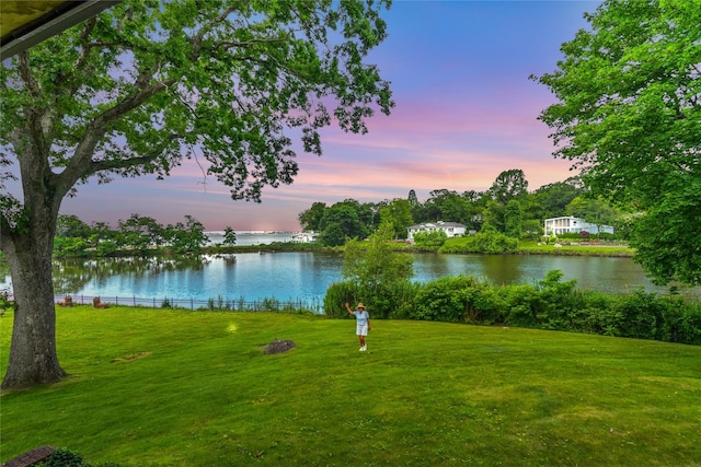230 Gristmill Ln, Saddle Rock, NY 11023 - photo 5