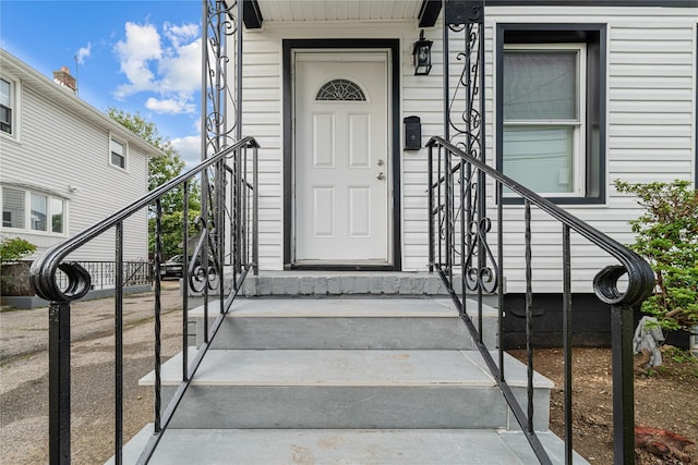 163 Grant Ave, Mineola, NY 11501 - property entrance