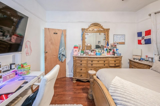 845 Kinsella St, Bronx, NY 10462 - bedroom with dark wood-type flooring