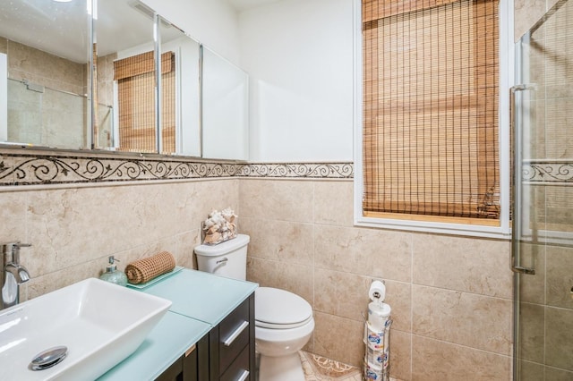 845 Kinsella St, Bronx, NY 10462 - bathroom featuring a stall shower, tile walls, and vanity