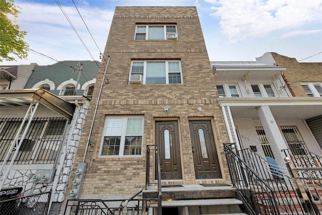 164-15 104th Rd, Jamaica, NY 11433 - photo 1