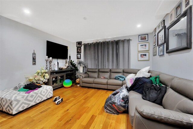 164-15 104th Rd, Jamaica, NY 11433 - photo 16