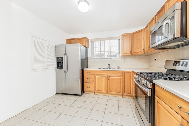 2471 Delanoy Ave, Bronx, NY 10469 - photo 9