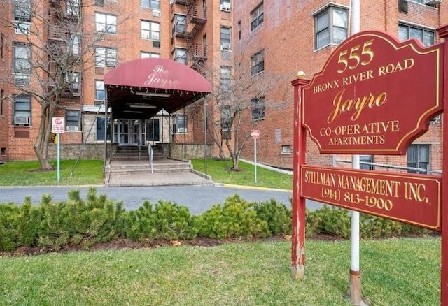 555 Bronx River Rd Unit 2K, Yonkers, NY 10704 - photo 2