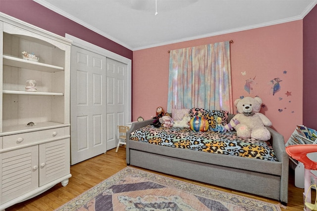 8 Argow Pl, Nanuet, NY 10954 - bedroom featuring light wood-style flooring, ornamental molding, a closet, and ceiling fan