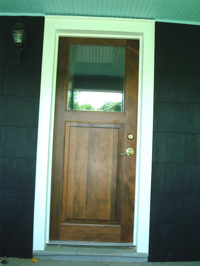 5 W Cottage Rd, Poughkeepsie, NY 12601 - property entrance