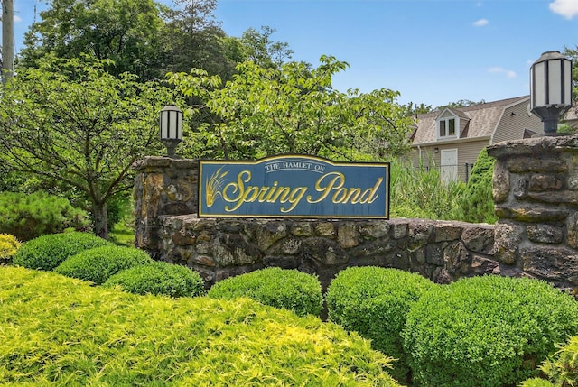 32 Spring Pond Dr, Ossining, NY 10562 - view of community / neighborhood sign