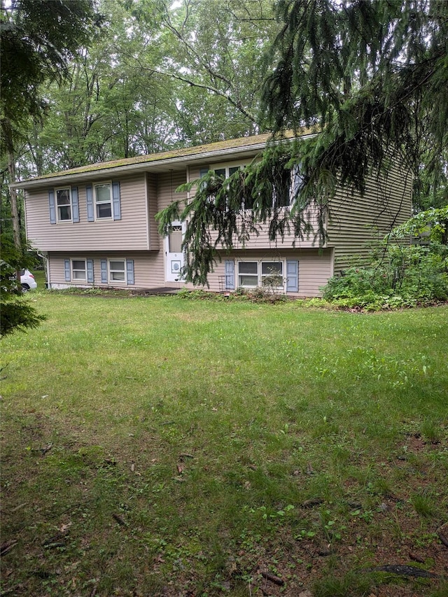 24 Delilah Ln, Plattekill, NY 12589 - bi-level home with a front lawn