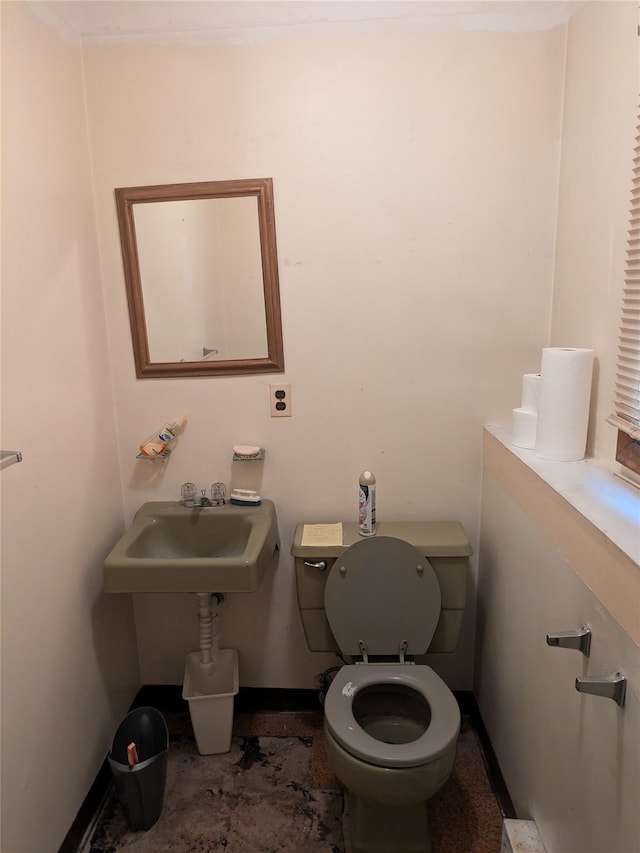 24 Delilah Ln, Plattekill, NY 12589 - half bath with toilet and baseboards