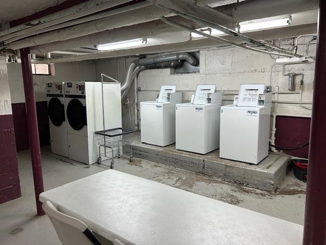 257 Cedarhurst Ave Unit A 8, Cedarhurst, NY 11516 - shared laundry with washing machine and dryer