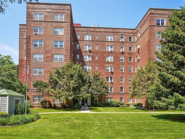 90 Bryant Ave Unit 3Da, White Plains, NY 10605 - view of apartment building / complex
