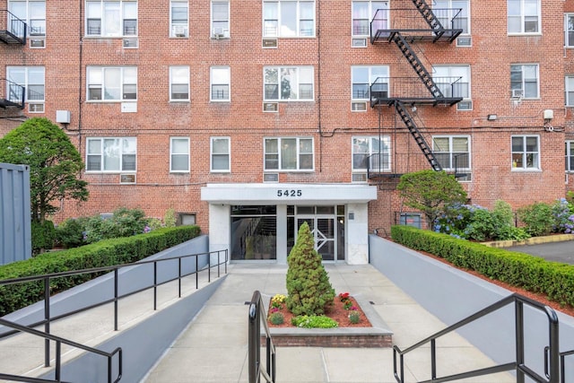 5425 Valles Ave Unit 1L, Bronx, NY 10471 - view of apartment building / complex