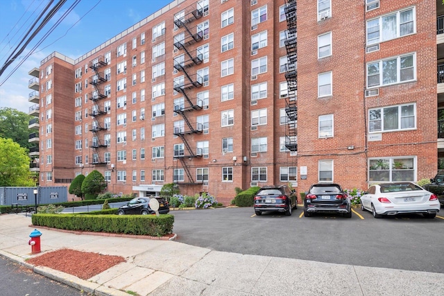 5425 Valles Ave Unit 1L, Bronx, NY 10471 - view of apartment building / complex featuring uncovered parking