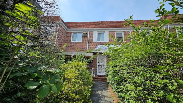 10811 65th Rd, Forest Hills, NY 11375 - photo 1