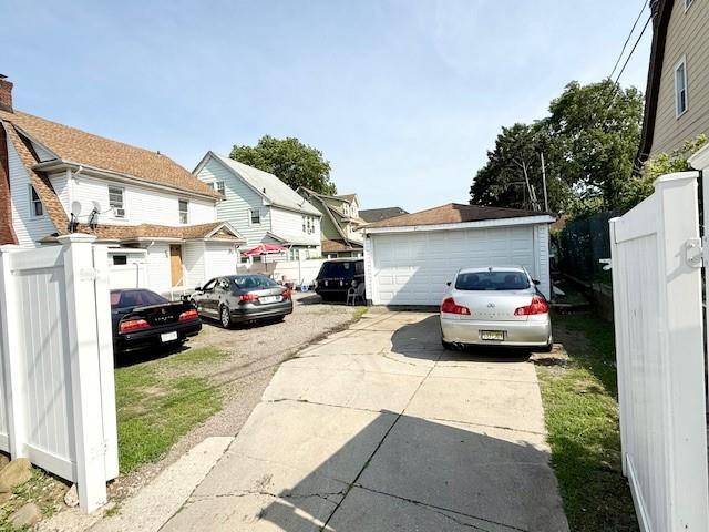8456 164th St, Jamaica Estates, NY 11432 - photo 7