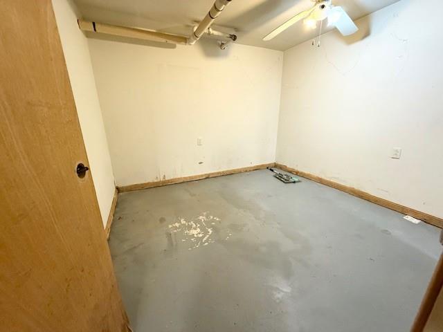 8456 164th St, Jamaica Estates, NY 11432 - photo 14