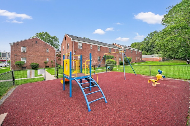 520 Tuckahoe Rd Unit 3B, Yonkers, NY 10710 - view of community playground