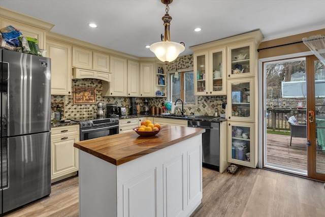 63 Ravenwood Dr, Kings Park, NY 11754 - photo 9