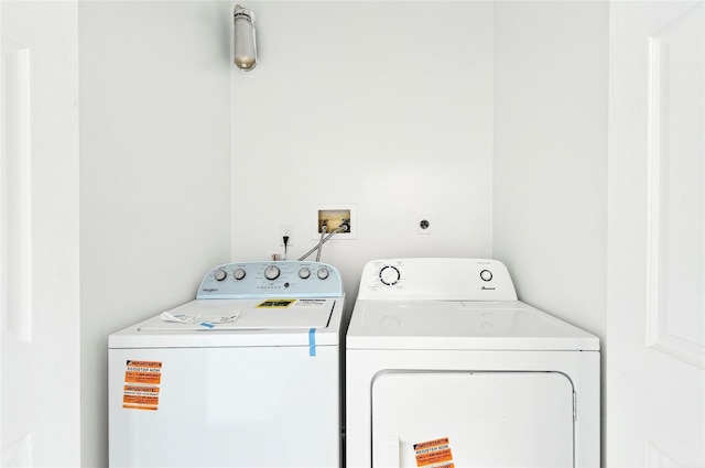 800 Brook Ave Unit 13B, Bronx, NY 10451 - washroom with washer and clothes dryer