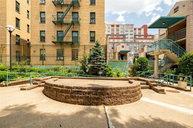 800 Brook Ave Unit 13B, Bronx, NY 10451 - view of property's community